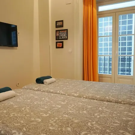 Center Rua Augusta Modern Art * Лиссабон